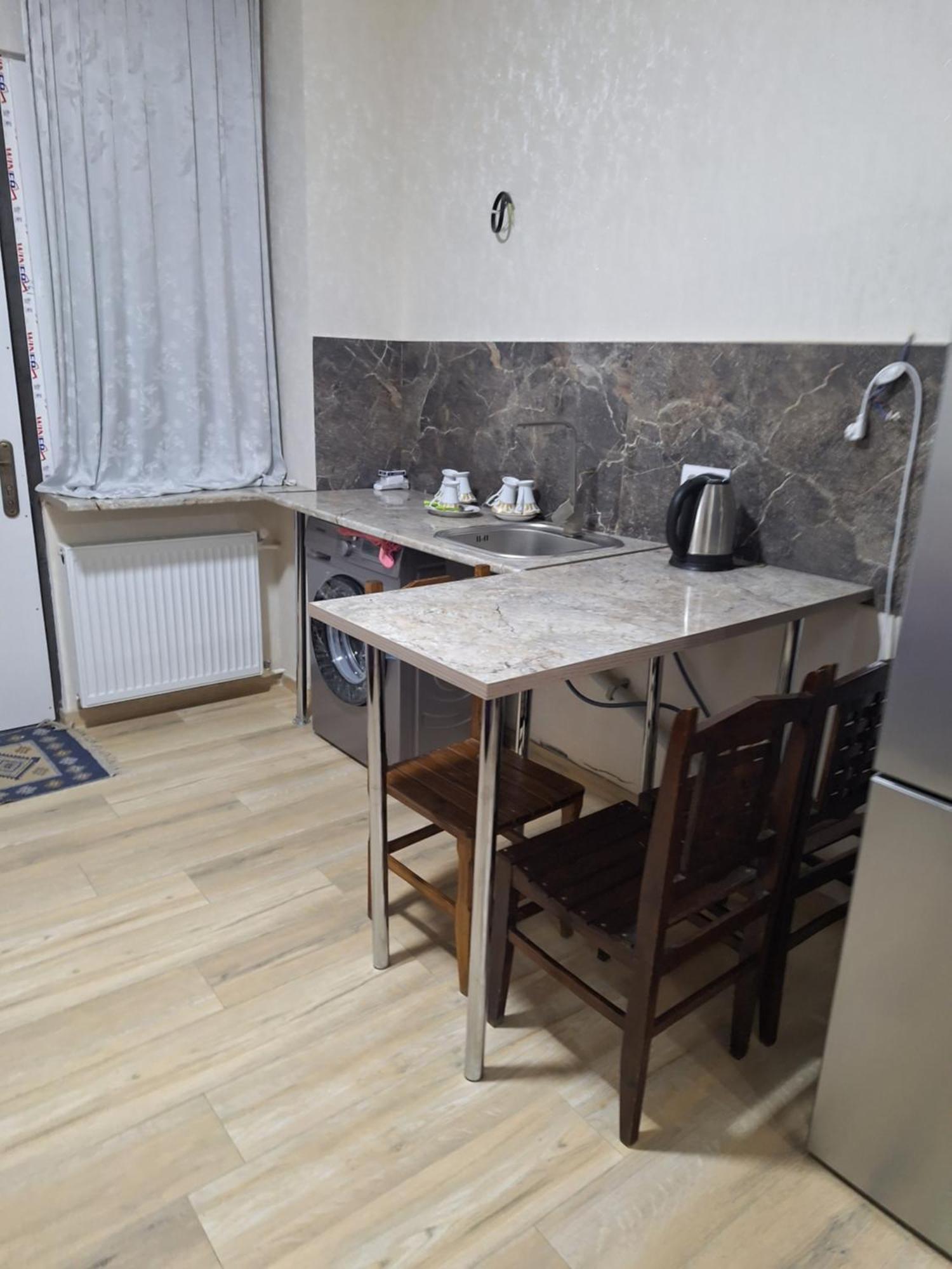 Guest House 15A Kutaisi Exterior foto